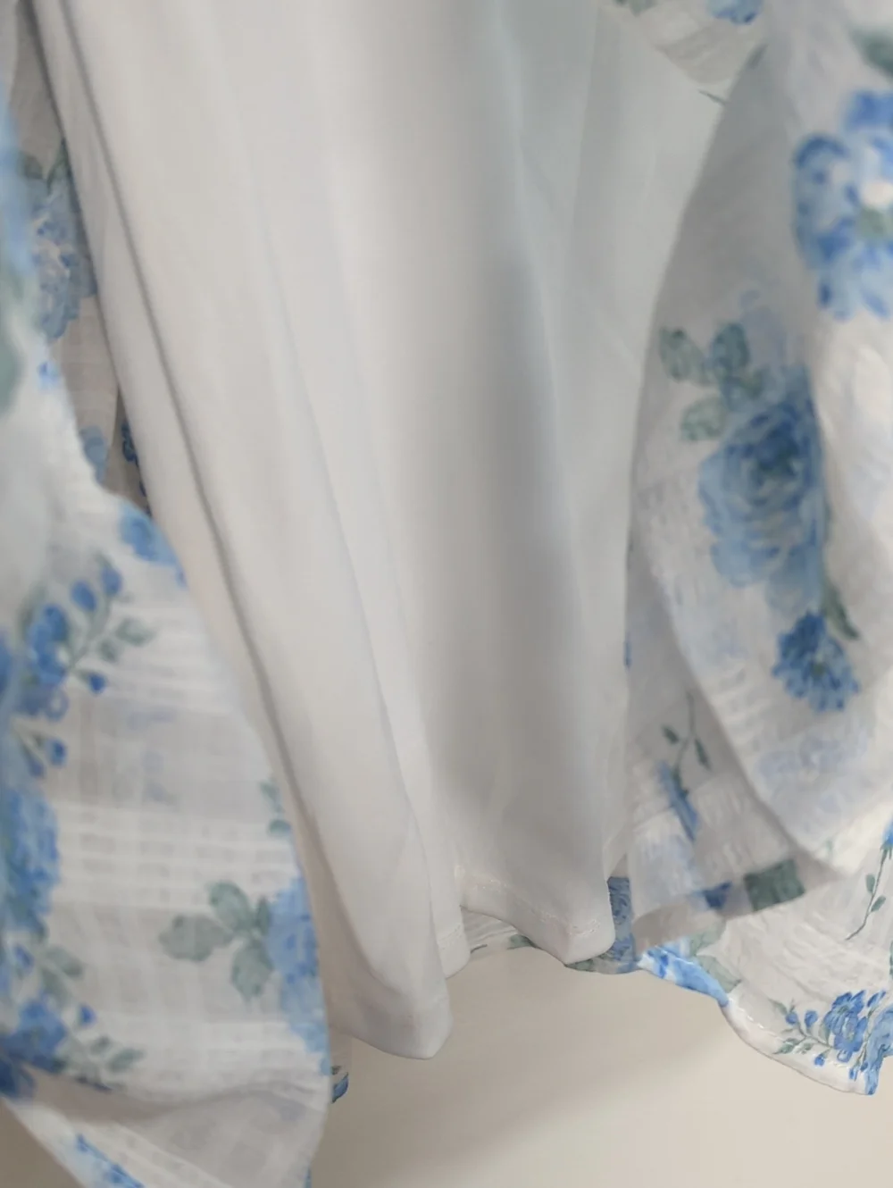 Trixxie Medium Blue and White Chiffon Floral Tiered Balloon Sleeve Mini Dress